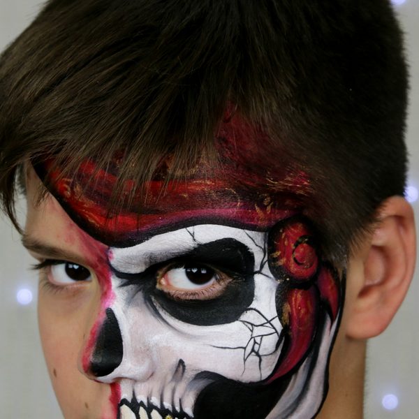Pirate skull face painting
